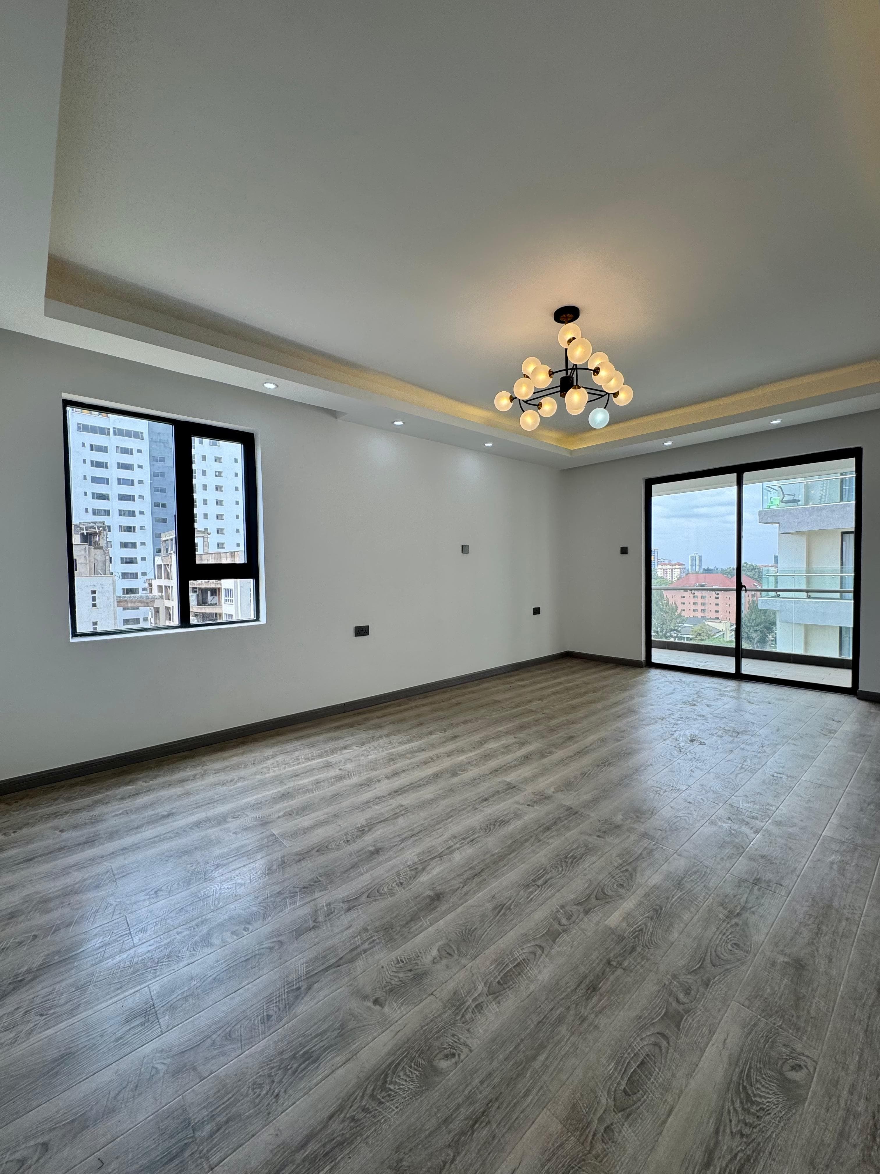 Sunrise Apartments image 4